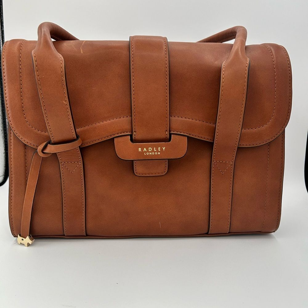 RADLEY LONDON Devonport Mews Genuine Leather Shoulder Bag in tan color